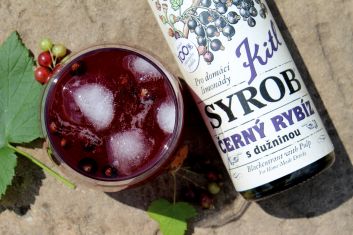 Home-made Black currant lemonade