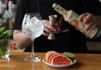 Recept na úžasný grepový Gin-Tonic koktejl