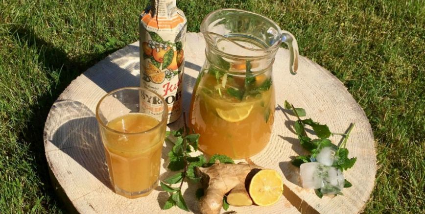 Refreshing orange ice tea