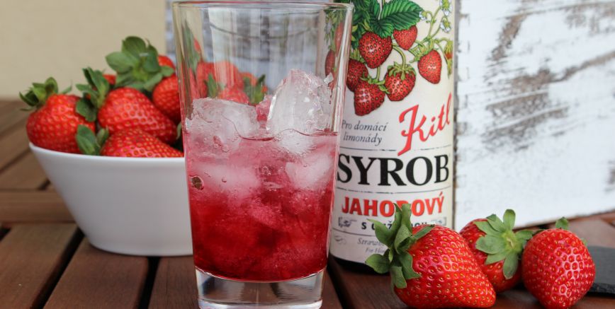 Strawberry cocktail - Soaked strawberry