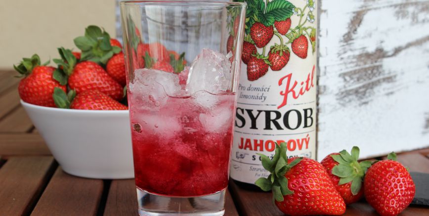 Strawberry cocktail - Soaked strawberry