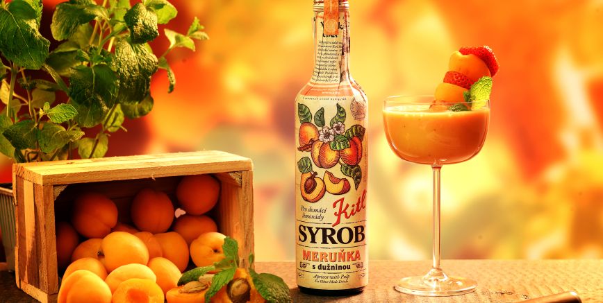 Letní meruňkový koktejl